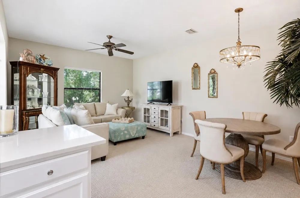 4033 OVERTURE CIRCLE Bradenton, FL 34209