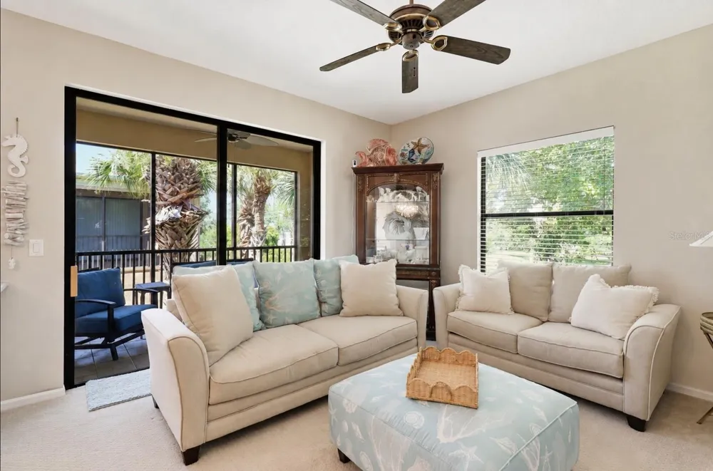 4033 OVERTURE CIRCLE Bradenton, FL 34209