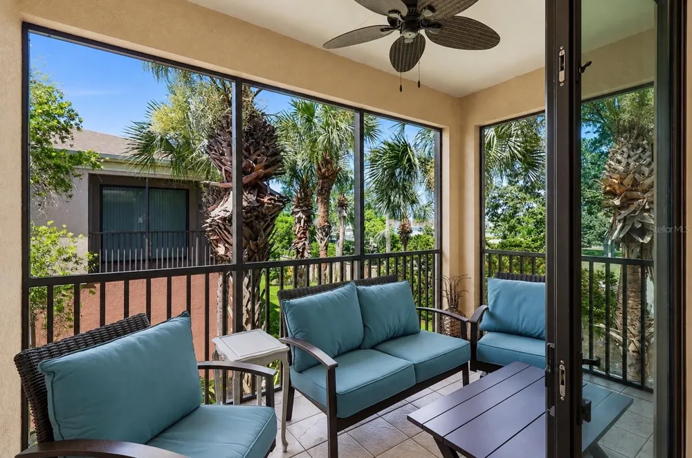 4033 OVERTURE CIRCLE Bradenton, FL 34209