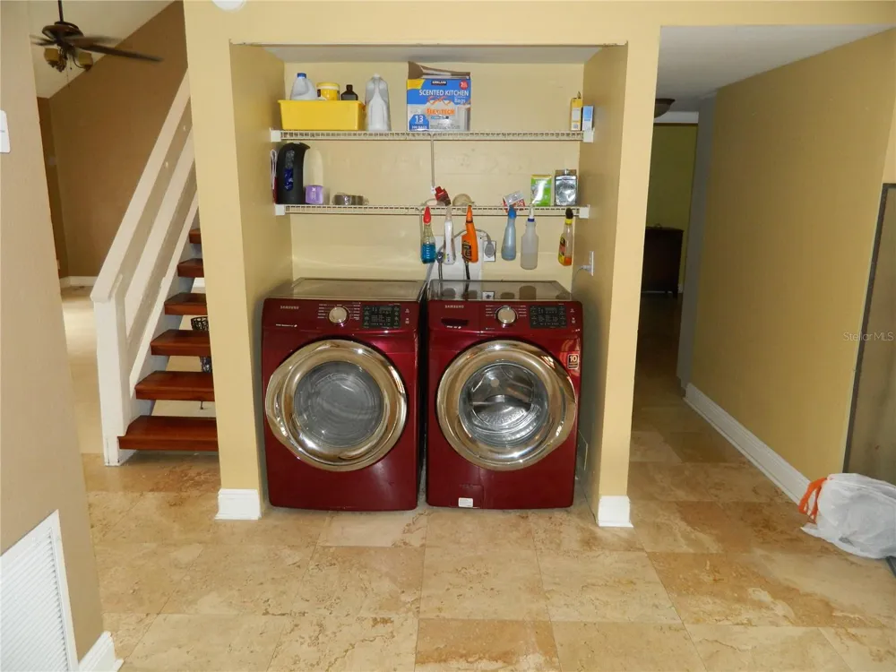 266 ORIENTA POINT STREET Altamonte Springs, FL 32701