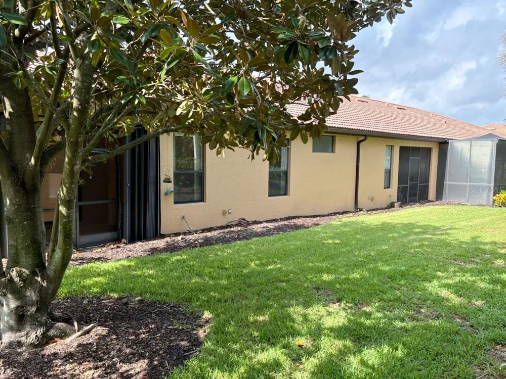 229 SHELL FALLS DRIVE Apollo Beach, FL 33572
