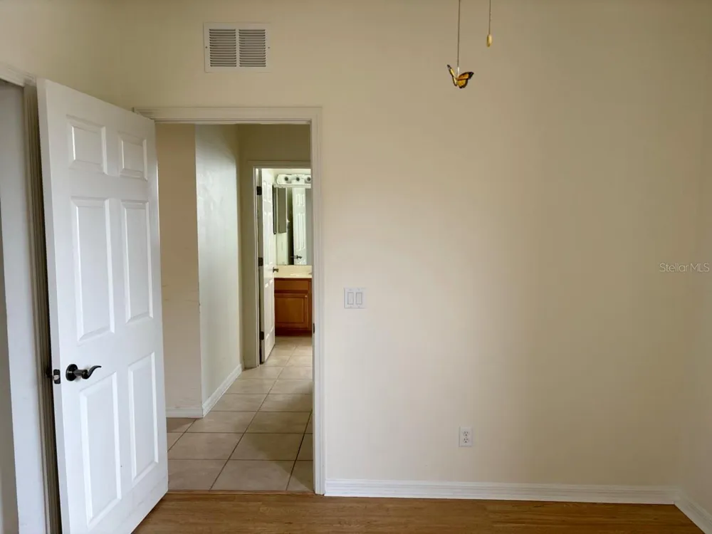 229 SHELL FALLS DRIVE Apollo Beach, FL 33572