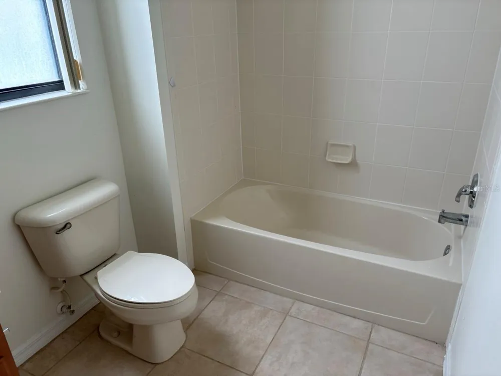 229 SHELL FALLS DRIVE Apollo Beach, FL 33572