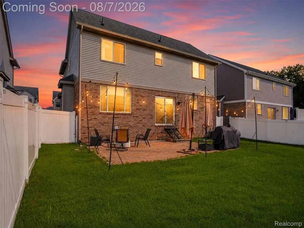 47523 Viola Lane Chesterfield Township, MI 48047