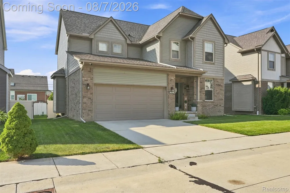 47523 Viola Lane Chesterfield Township, MI 48047
