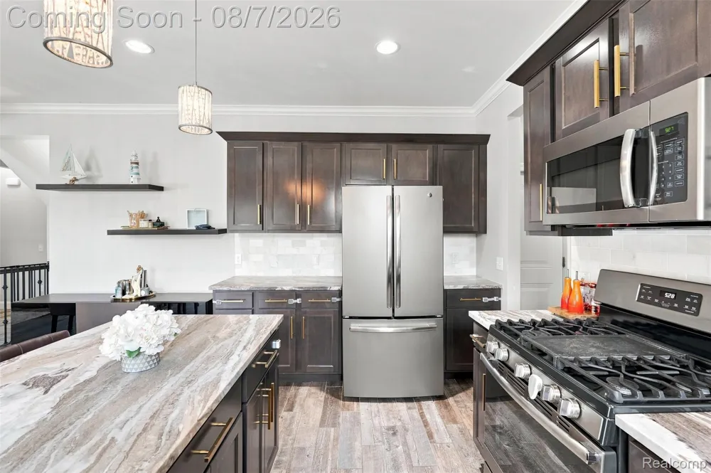 47523 Viola Lane Chesterfield Township, MI 48047
