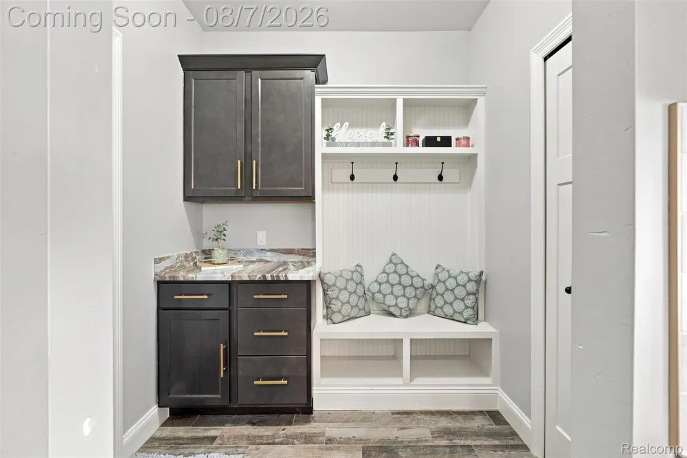 47523 Viola Lane Chesterfield Township, MI 48047