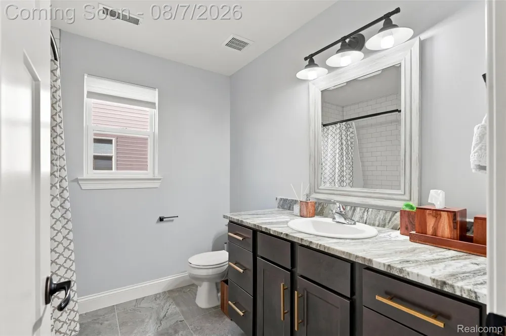 47523 Viola Lane Chesterfield Township, MI 48047