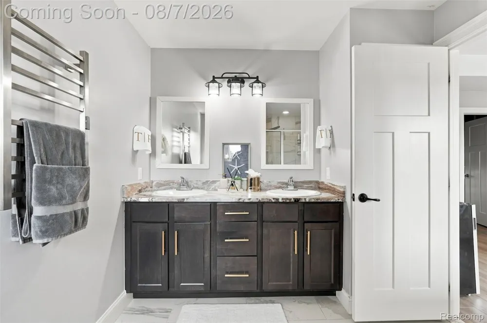 47523 Viola Lane Chesterfield Township, MI 48047