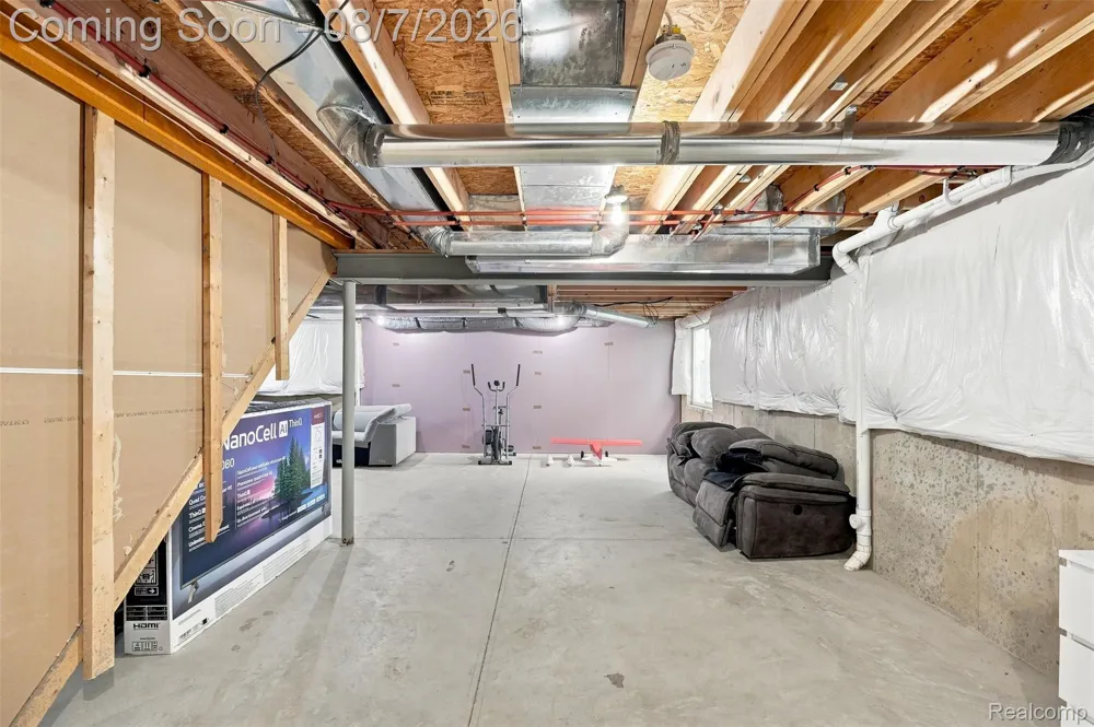 47523 Viola Lane Chesterfield Township, MI 48047