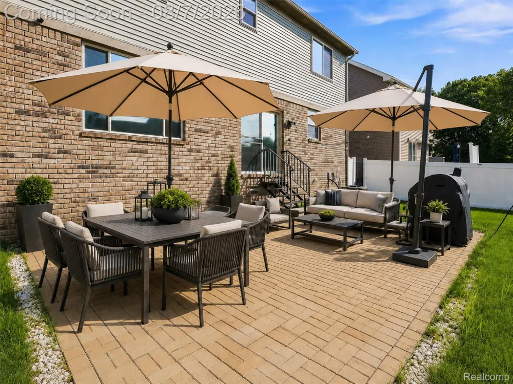 47523 Viola Lane Chesterfield Township, MI 48047