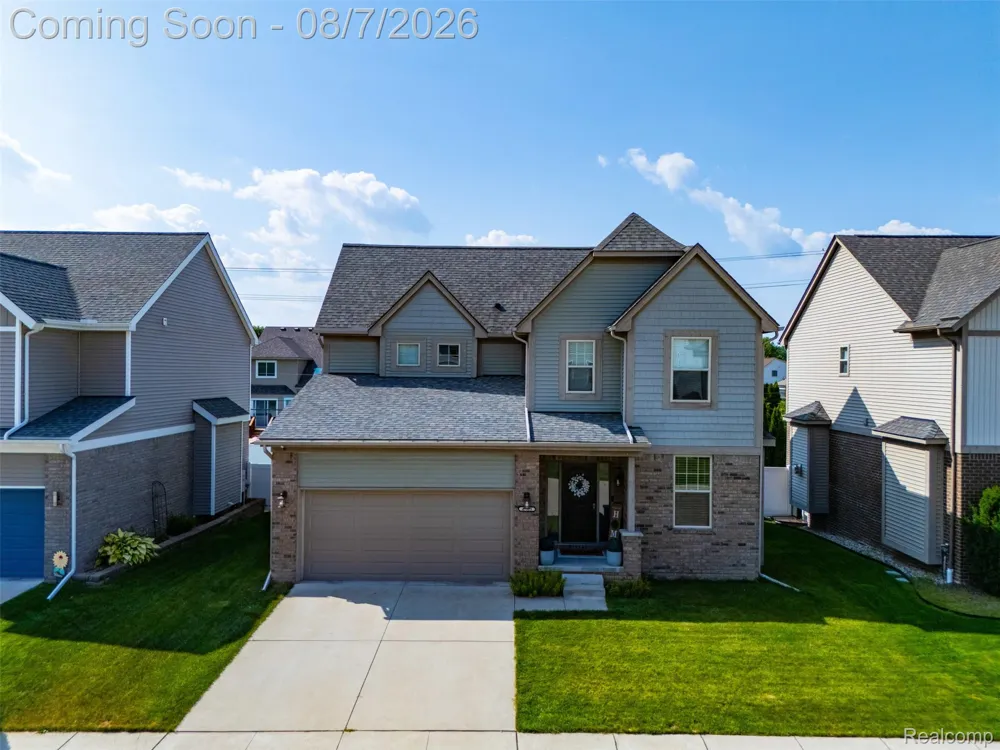 47523 Viola Lane Chesterfield Township, MI 48047