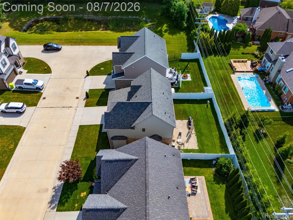 47523 Viola Lane Chesterfield Township, MI 48047