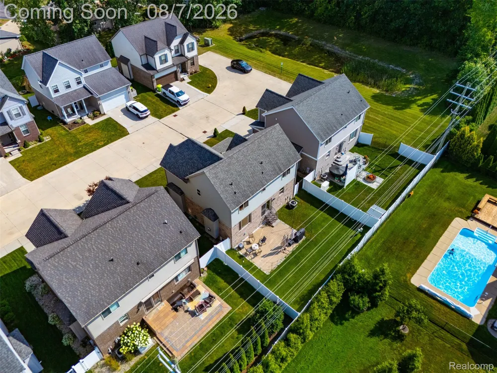 47523 Viola Lane Chesterfield Township, MI 48047