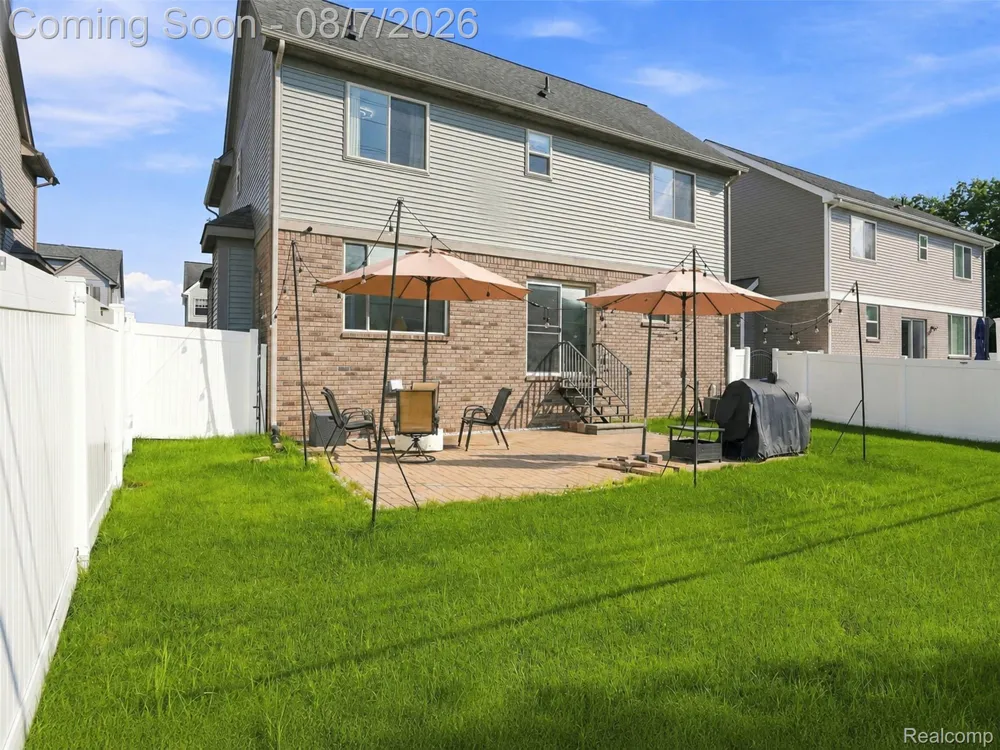 47523 Viola Lane Chesterfield Township, MI 48047