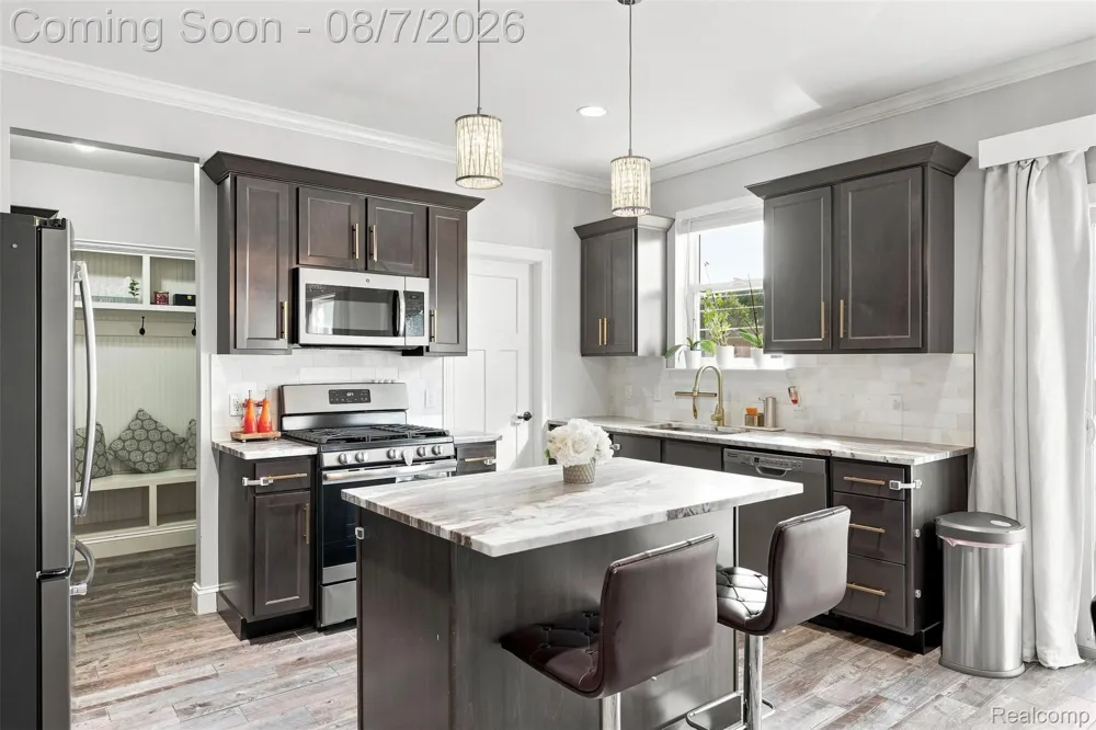 47523 Viola Lane Chesterfield Township, MI 48047