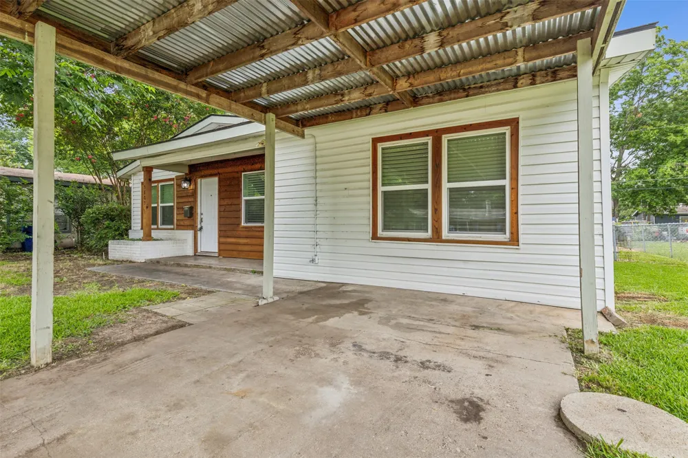 5805 Tracyne Drive Westworth Village, TX 76114