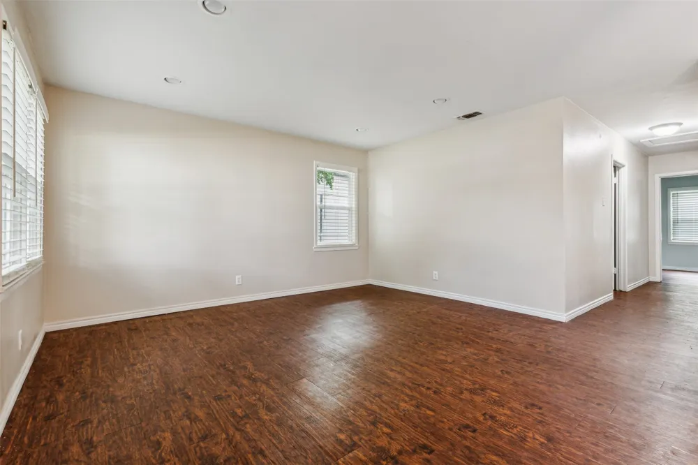 5805 Tracyne Drive Westworth Village, TX 76114
