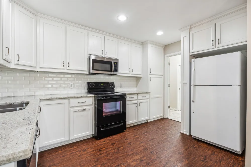 5805 Tracyne Drive Westworth Village, TX 76114