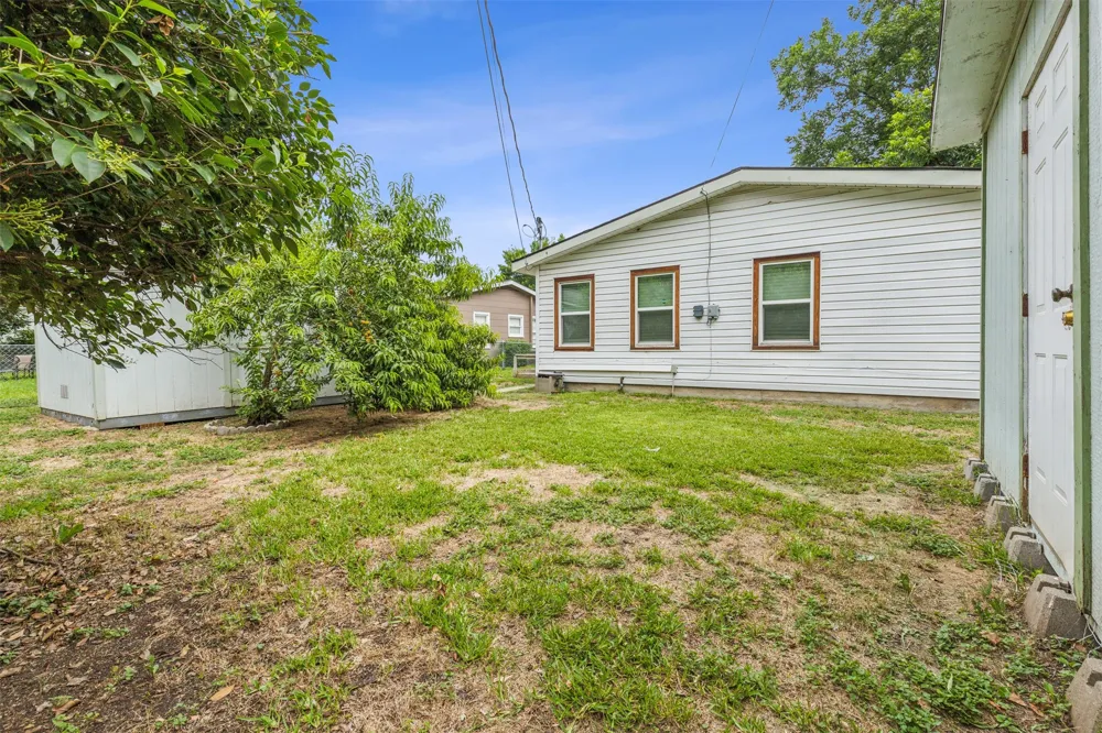5805 Tracyne Drive Westworth Village, TX 76114