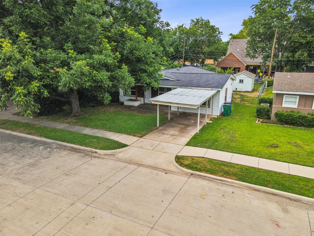 5805 Tracyne Drive Westworth Village, TX 76114