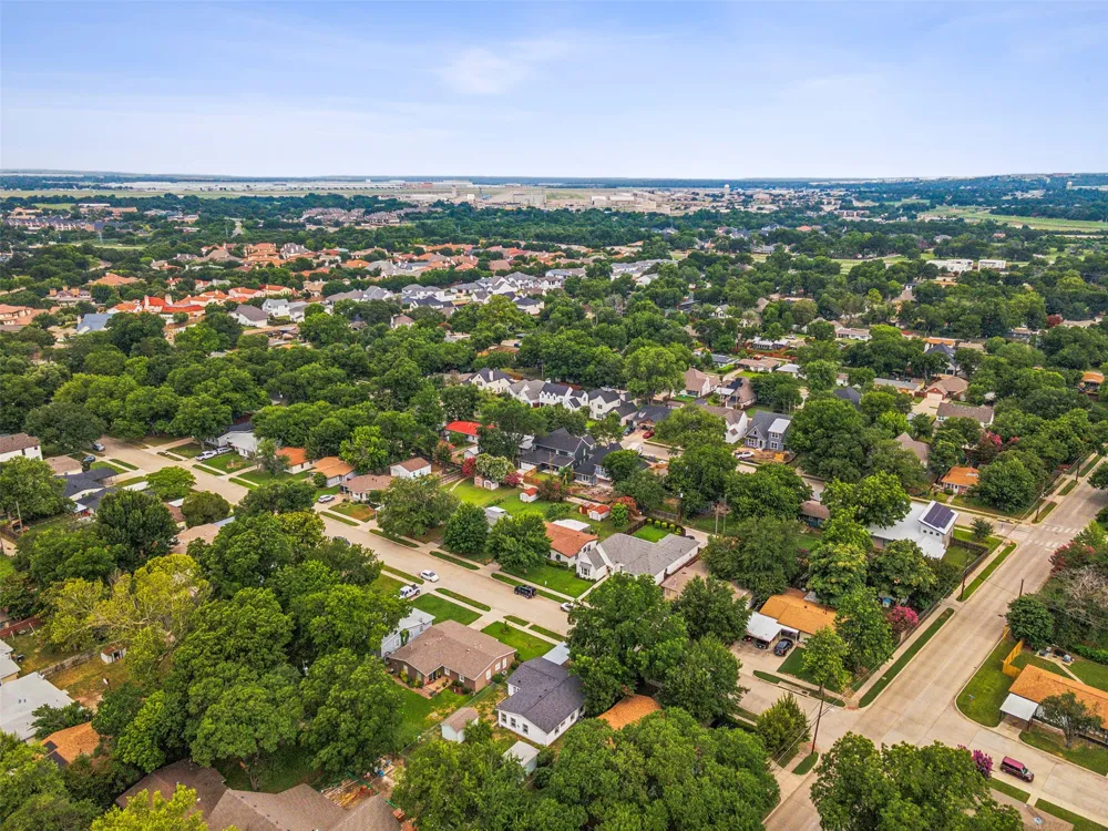 5805 Tracyne Drive Westworth Village, TX 76114