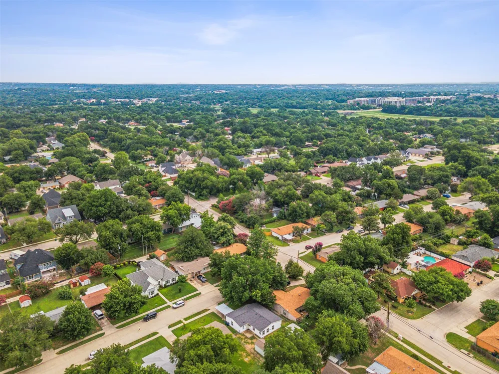 5805 Tracyne Drive Westworth Village, TX 76114