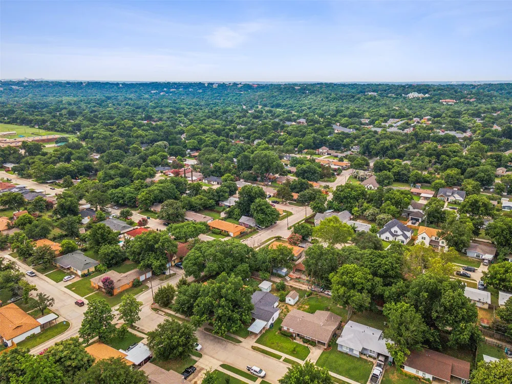 5805 Tracyne Drive Westworth Village, TX 76114