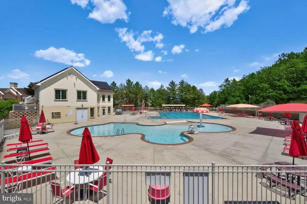 4202 CRESTED VIEW Ellicott City, MD 21043