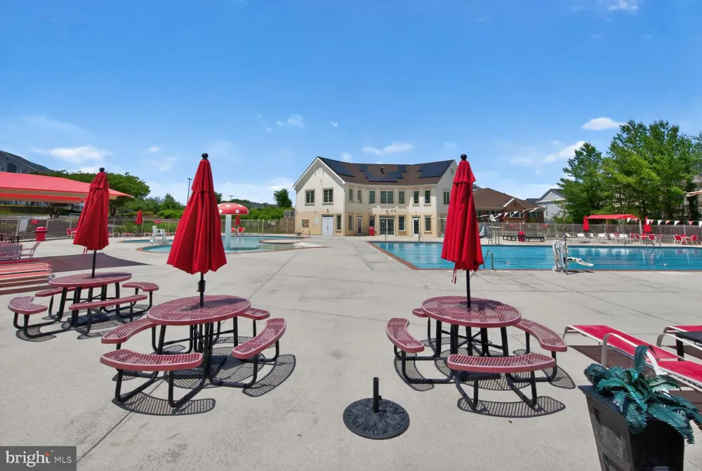 4202 CRESTED VIEW Ellicott City, MD 21043