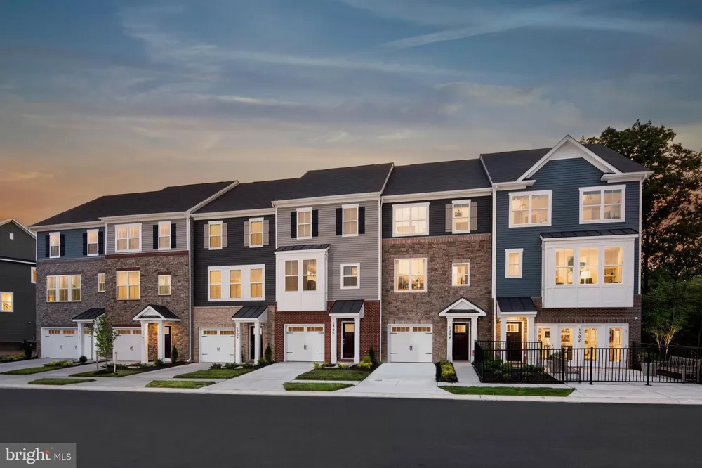 4202 CRESTED VIEW Ellicott City, MD 21043
