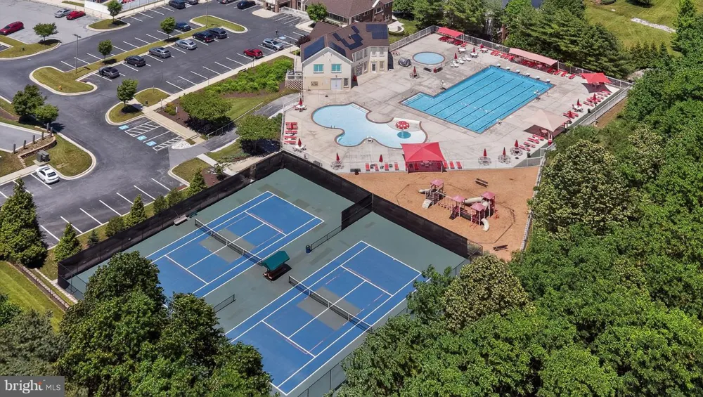 4202 CRESTED VIEW Ellicott City, MD 21043