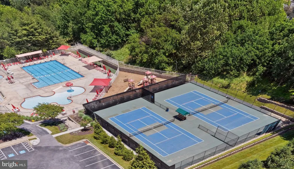 4202 CRESTED VIEW Ellicott City, MD 21043