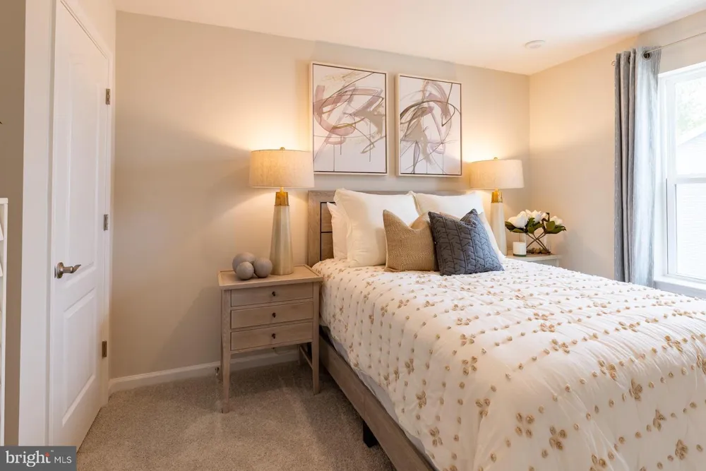 4202 CRESTED VIEW Ellicott City, MD 21043