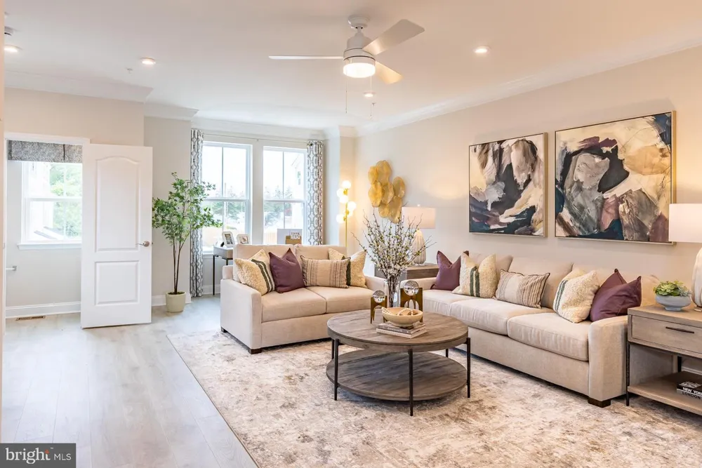 4202 CRESTED VIEW Ellicott City, MD 21043