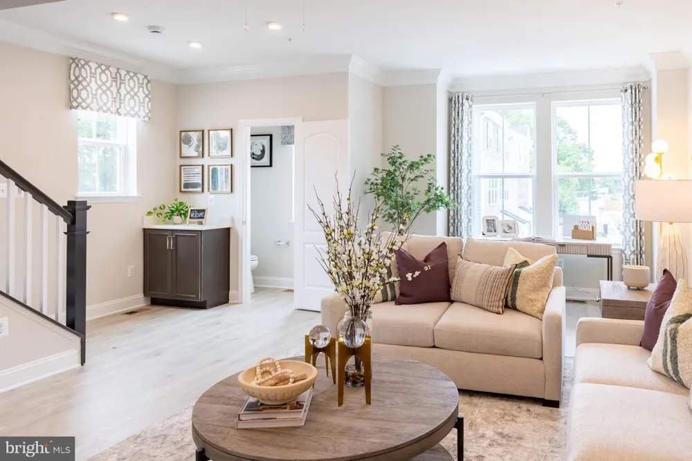 4202 CRESTED VIEW Ellicott City, MD 21043