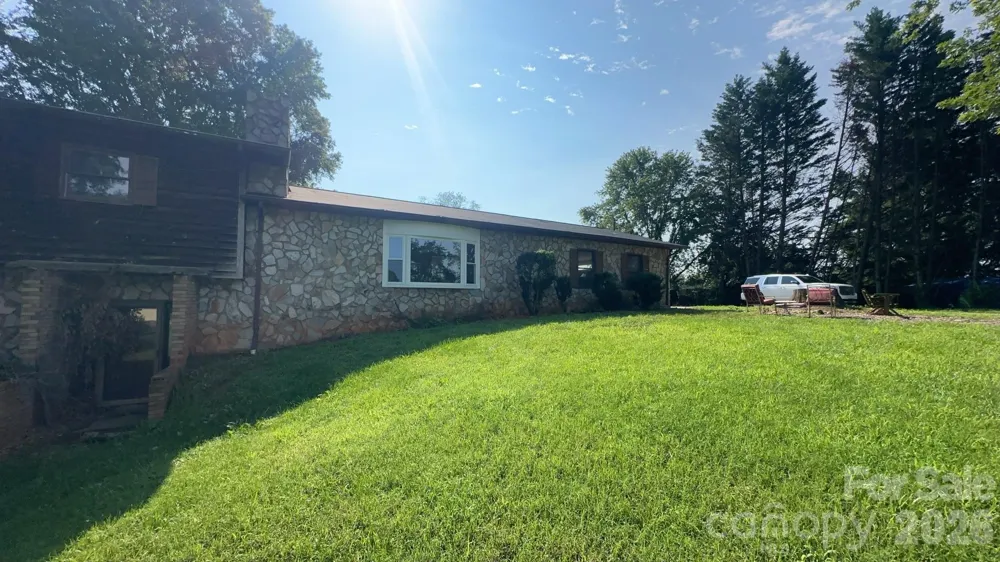 4294 Horseshoe Bend Road Hudson, NC 28638
