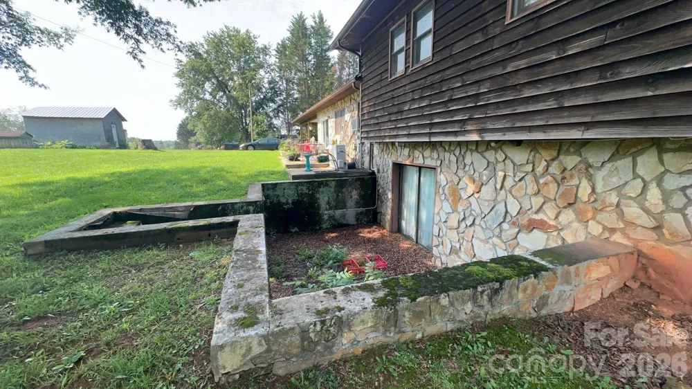 4294 Horseshoe Bend Road Hudson, NC 28638