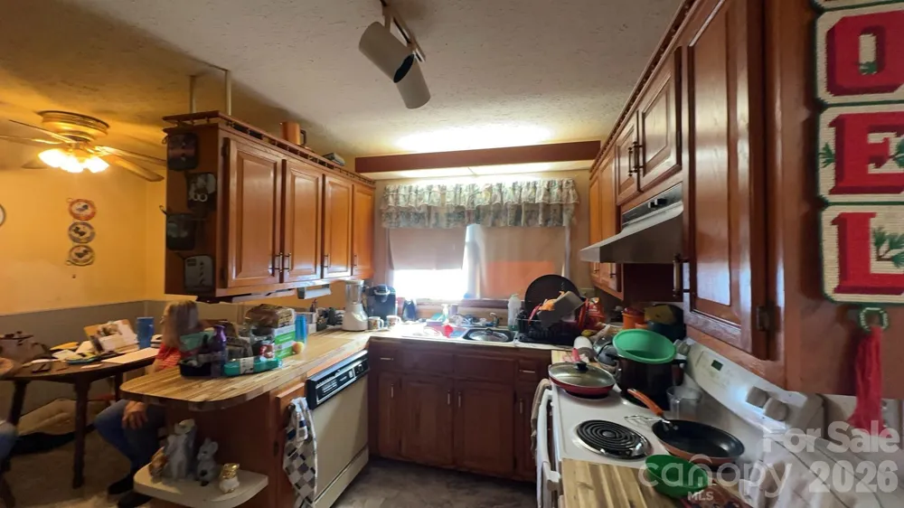 4294 Horseshoe Bend Road Hudson, NC 28638