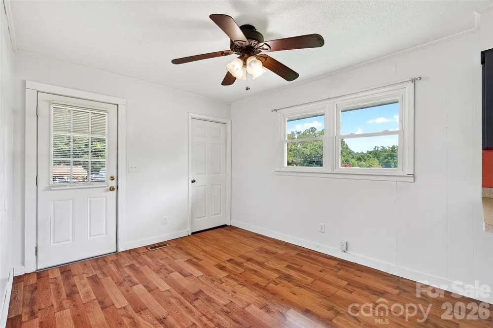 224 Cherokee Way Marion, NC 28752