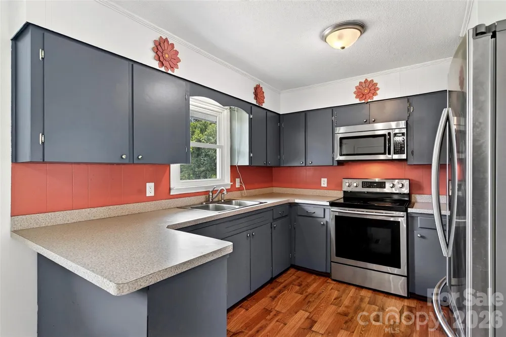 224 Cherokee Way Marion, NC 28752
