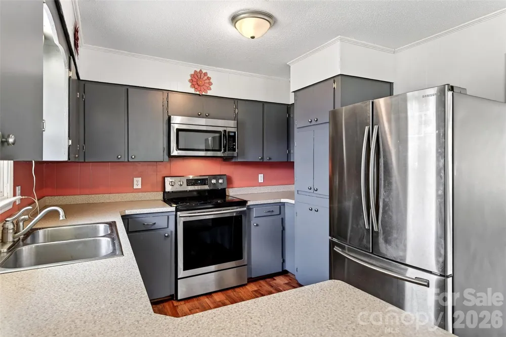 224 Cherokee Way Marion, NC 28752