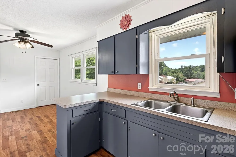 224 Cherokee Way Marion, NC 28752