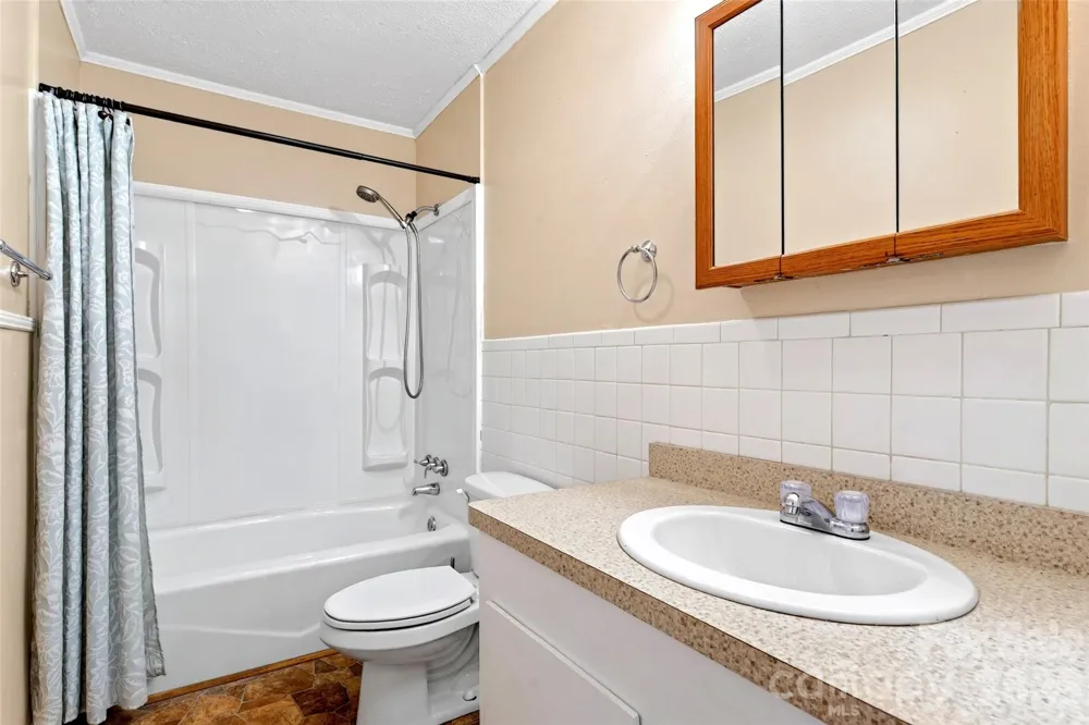 224 Cherokee Way Marion, NC 28752