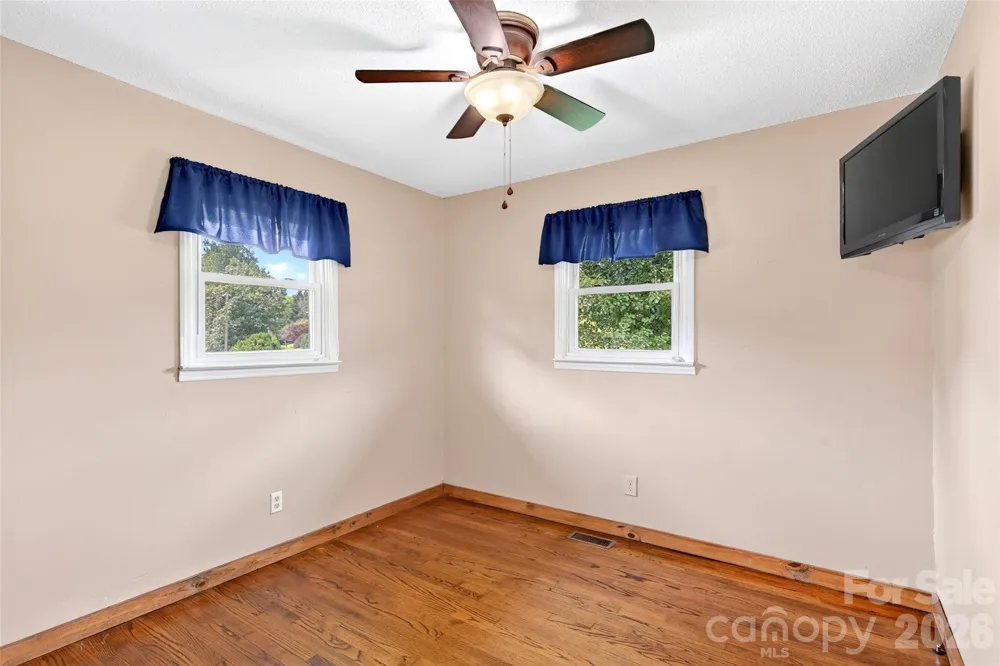 224 Cherokee Way Marion, NC 28752