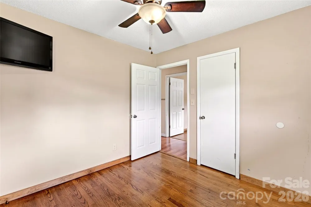 224 Cherokee Way Marion, NC 28752