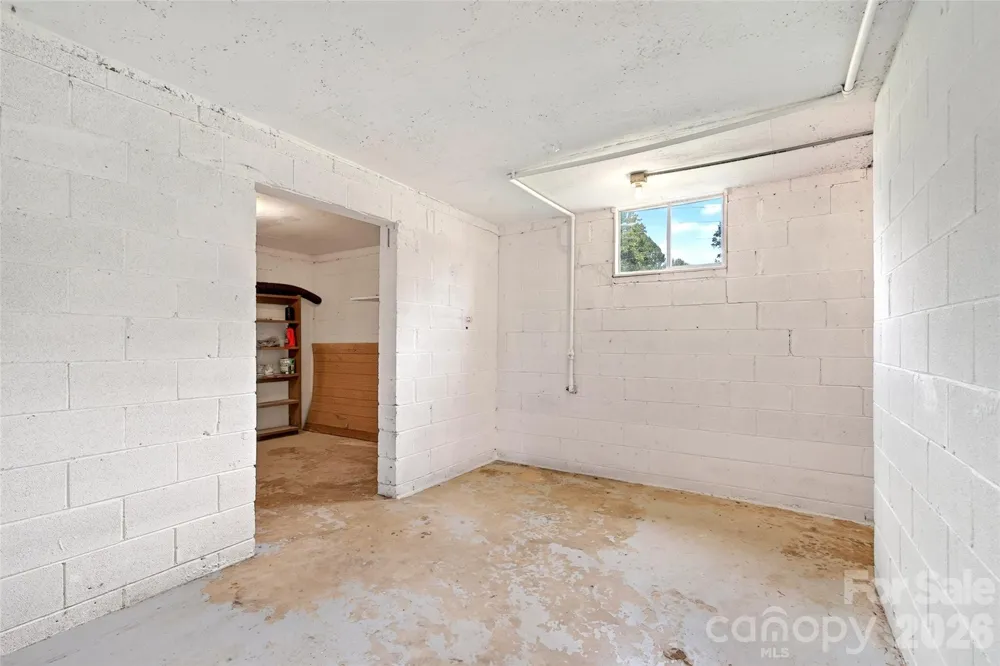 224 Cherokee Way Marion, NC 28752