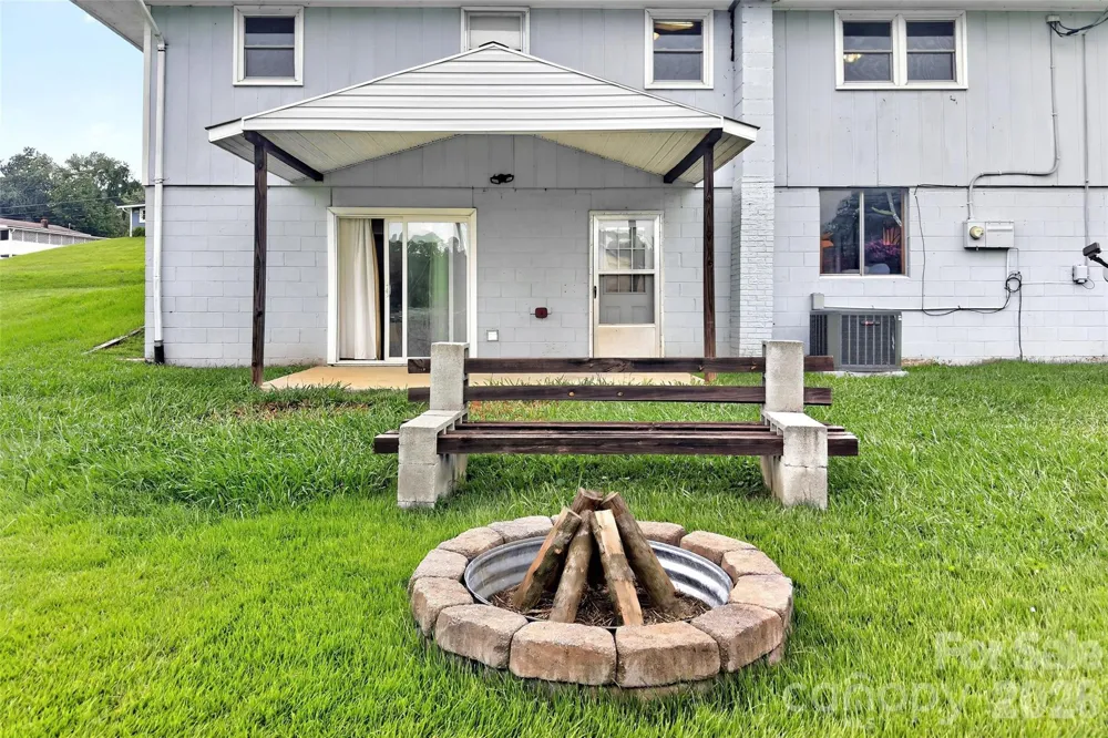 224 Cherokee Way Marion, NC 28752