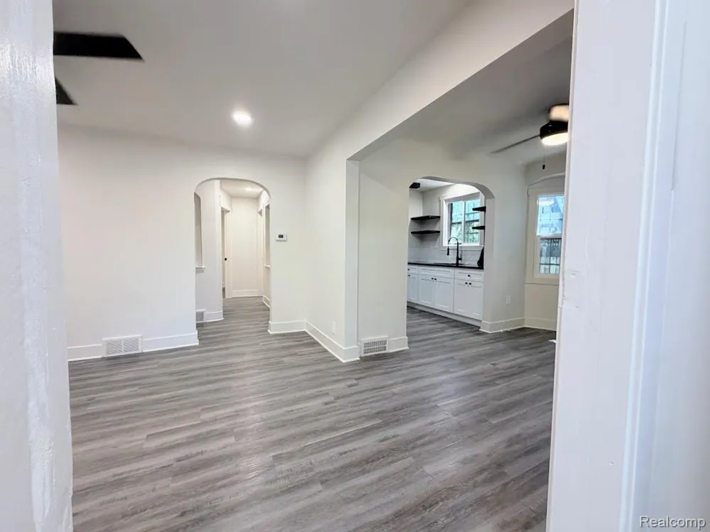 18418 Heyden Street Detroit City, MI 48219
