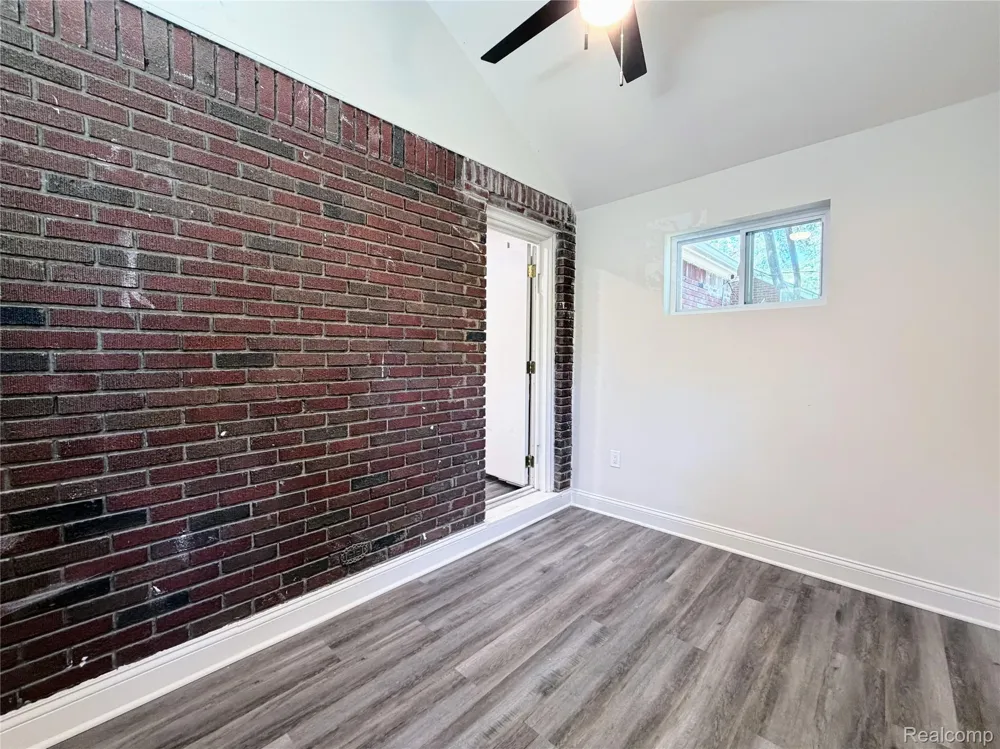 18418 Heyden Street Detroit City, MI 48219